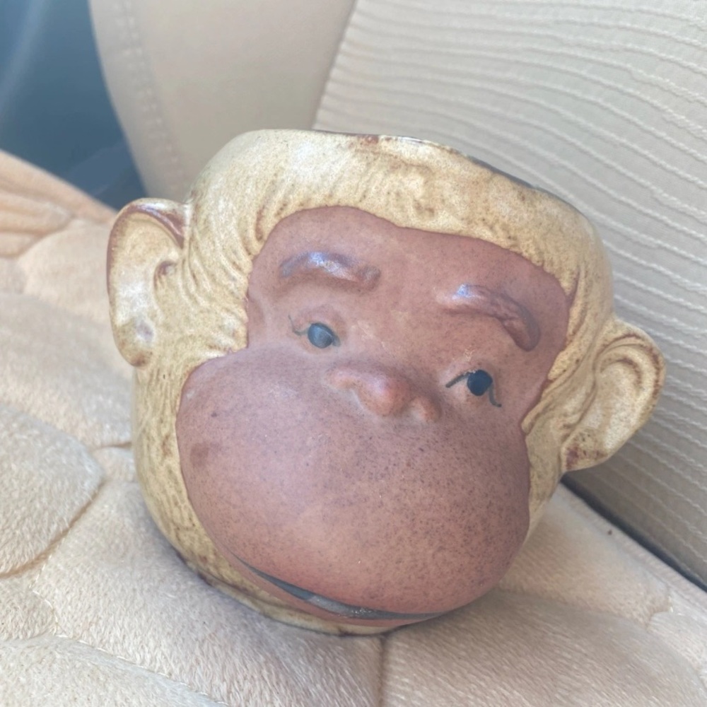 Anthropomorphic 3-D Monkey Ape Vintage Pottery Pitcher‎ Mug UTCTI Made In Japan